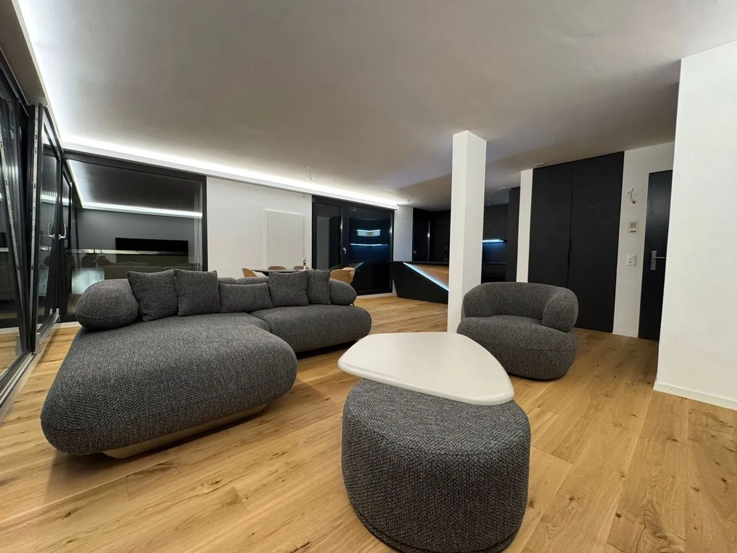 Attico di Lusso con Vista Mozzafiato - Foto 4 di 10