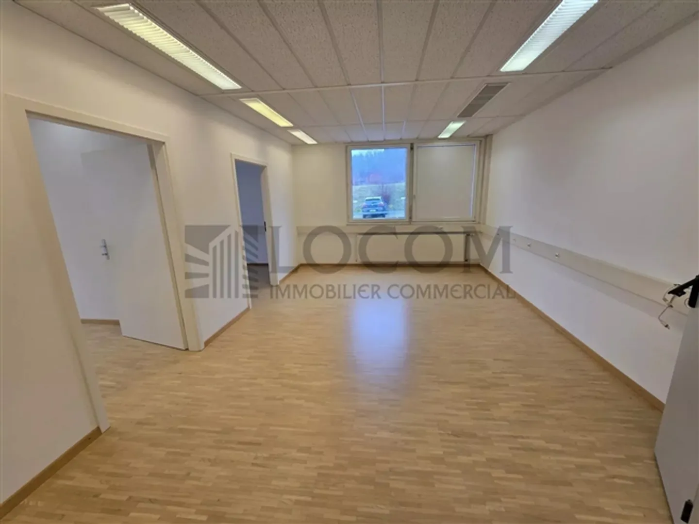 "Spaces for Rent in a Serviced Building" - Photo 7 of 13