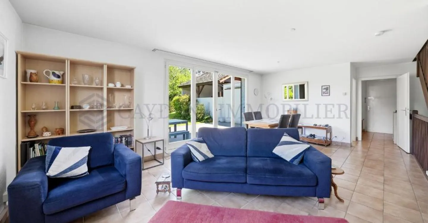 Große 7-Zimmer-Villa mit schönem sonnigen Garten - Foto 7 von 13