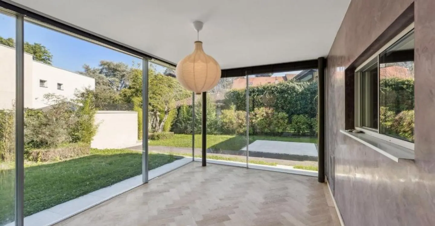 Magnificent renovated family property in the heart of Bellevue - Photo 6 of 10