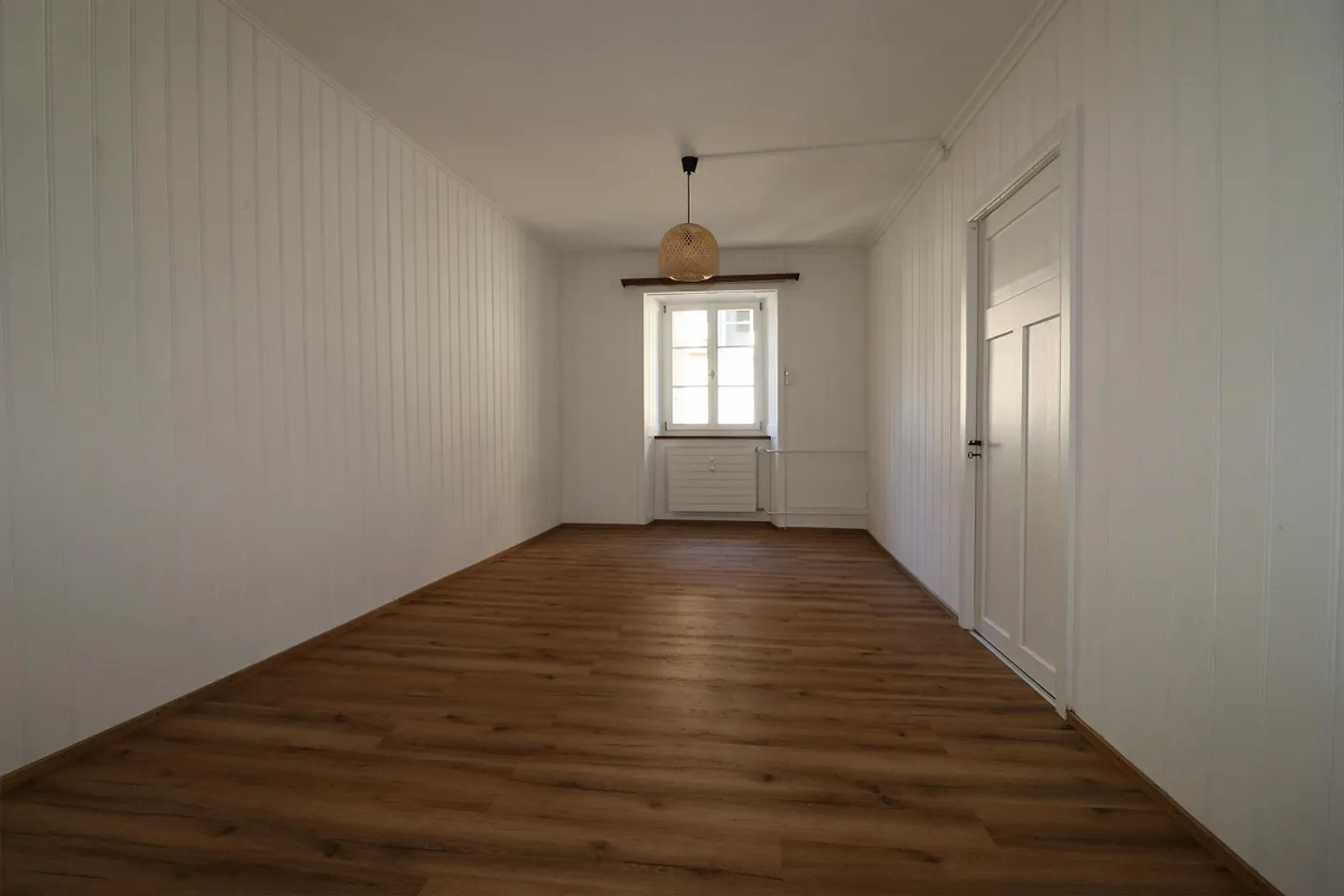 Large apartment in the old town with new kitchen and bathroom - Photo 6 of 19