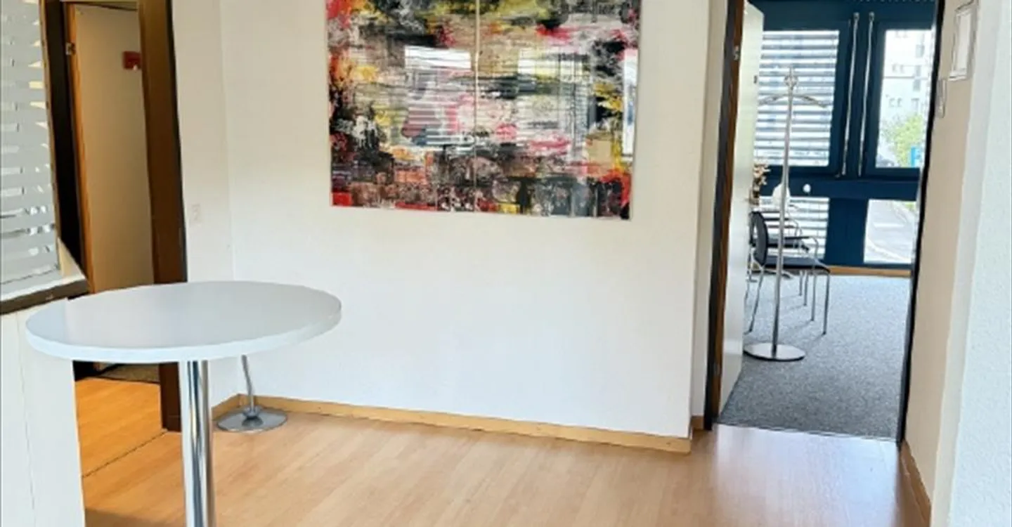 Bürofläche in Luzern mit Parkplätzen - Foto 4 von 9