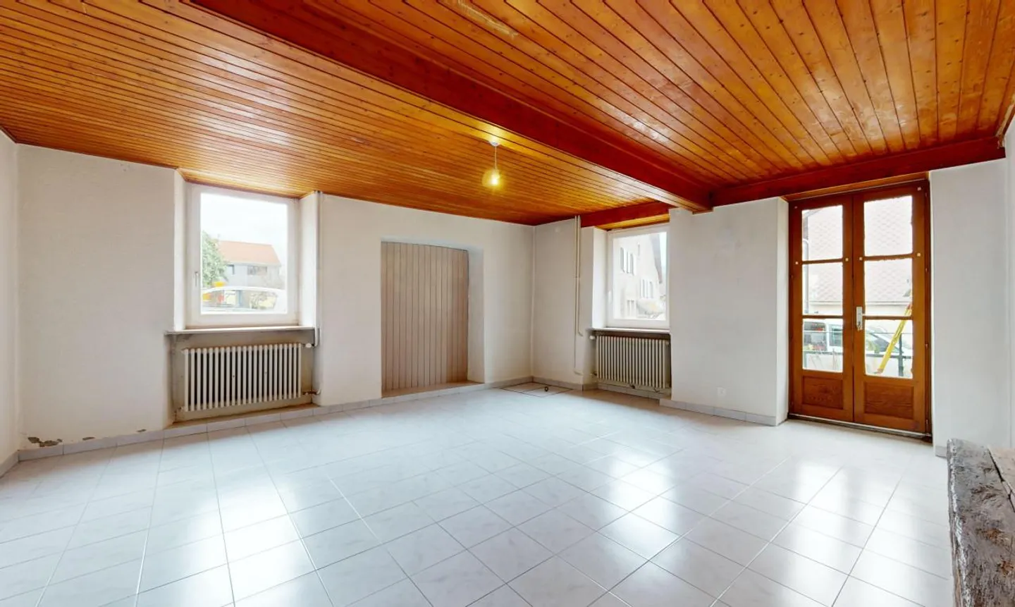 Great potential for development with generous volumes - Photo 2 of 13