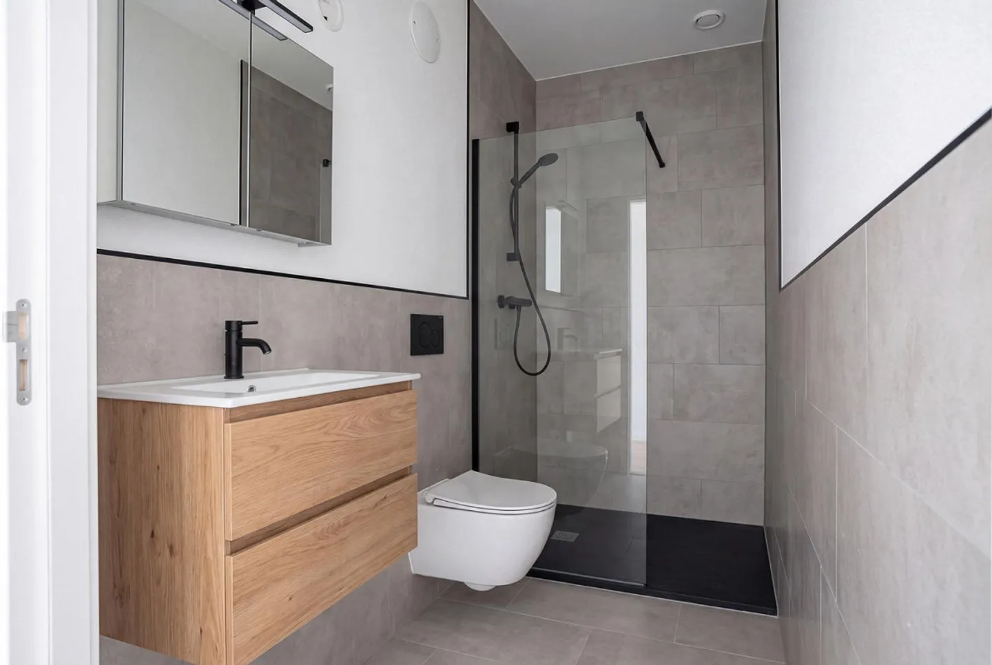Prima occupazione dopo ristrutturazione totale - moderno appartamento di 1,5 stanze con balcone! - Foto 5 di 5