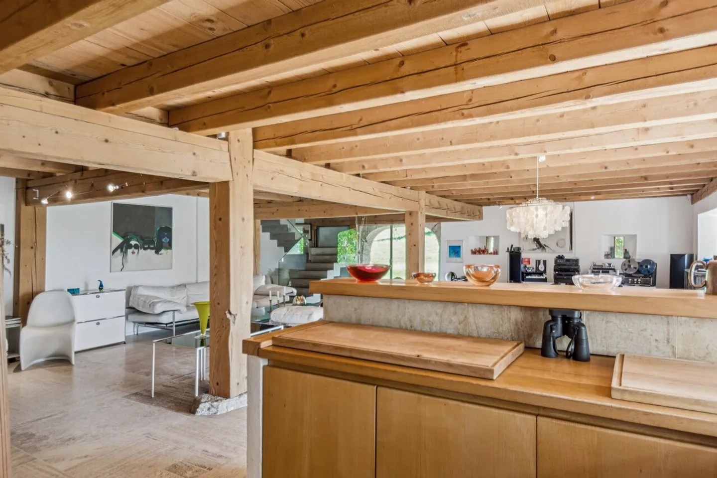 Magnificent renovated farmhouse. Entered into the history of watchmaking - Photo 17 of 31