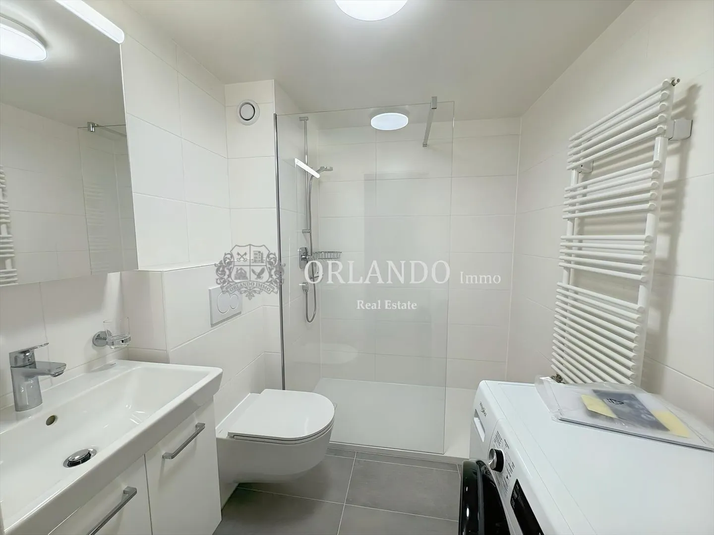 Apartment for rent - Photo 3 of 6