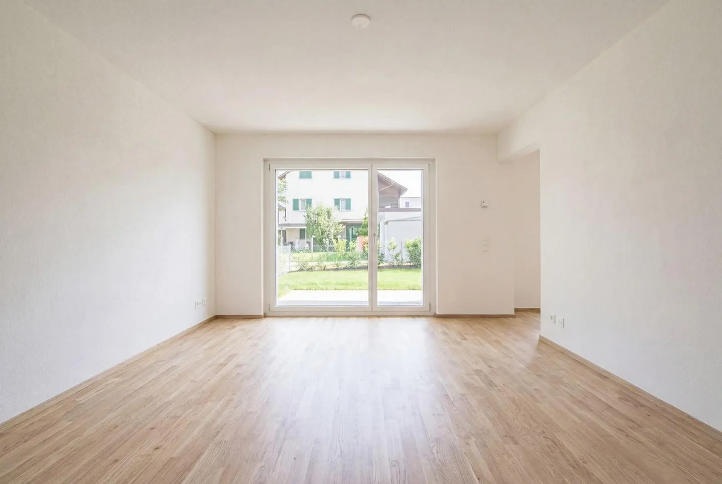 Prima occupazione dopo ristrutturazione totale - moderno appartamento di 1,5 stanze con balcone! - Foto 3 di 5