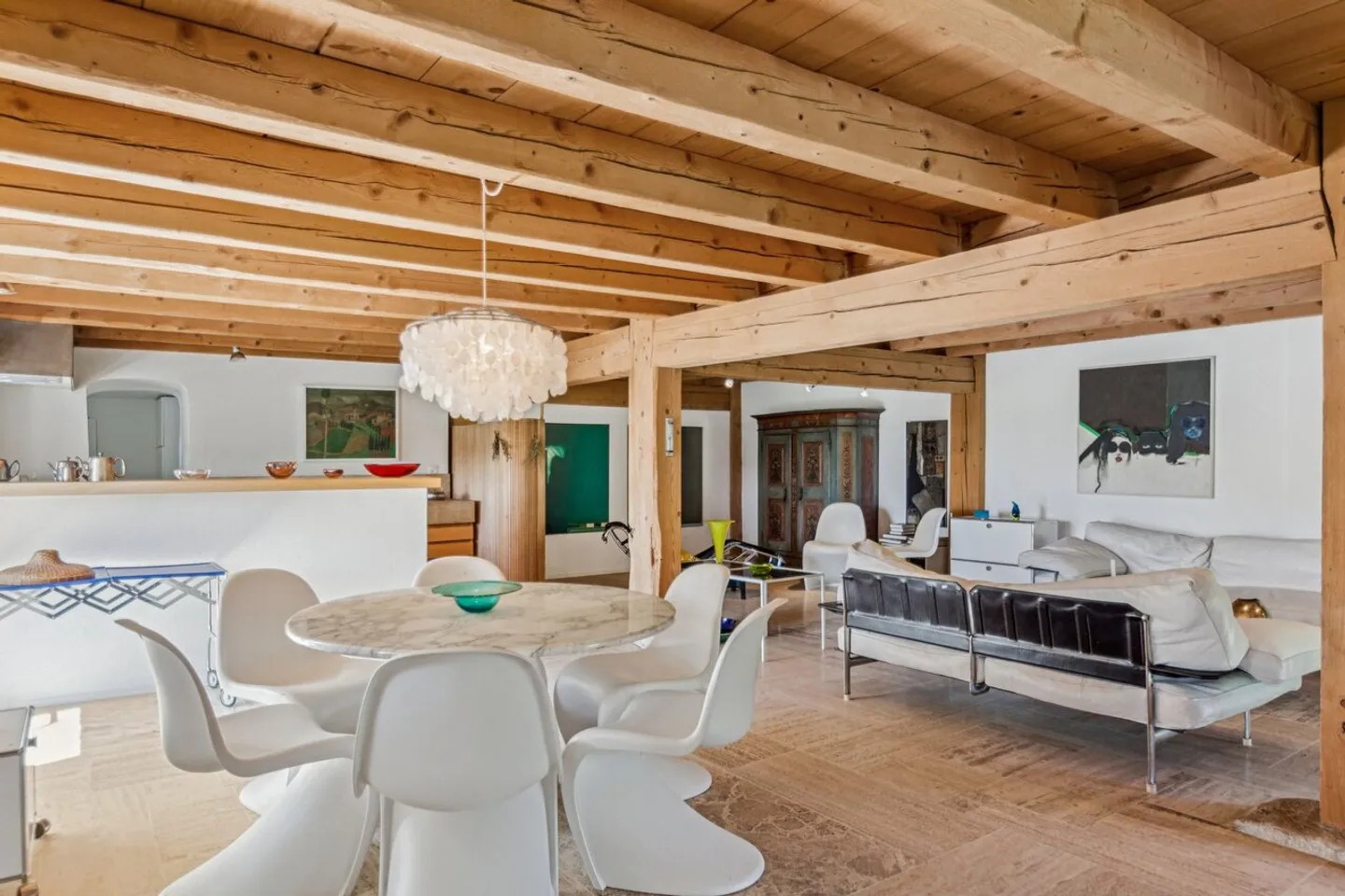 Magnificent renovated farmhouse. Entered into the history of watchmaking - Photo 19 of 31