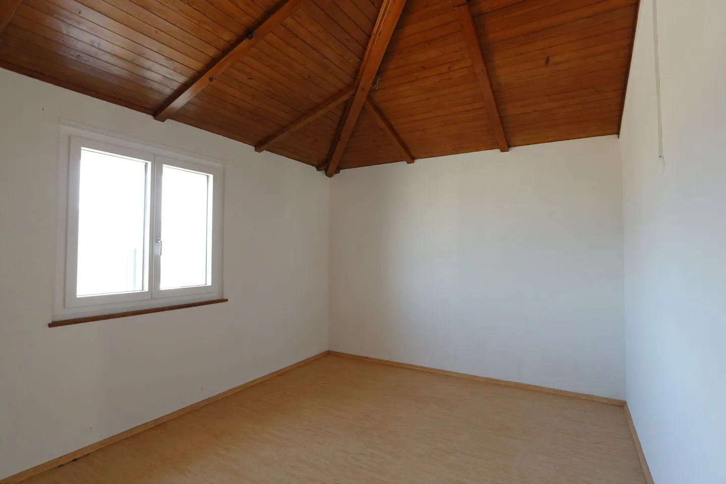 Charmantes Bungalow mit Garten - Foto 6 von 13