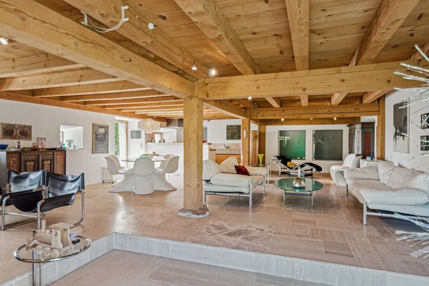 Magnificent renovated farmhouse. Entered into the history of watchmaking - Photo 20 of 31