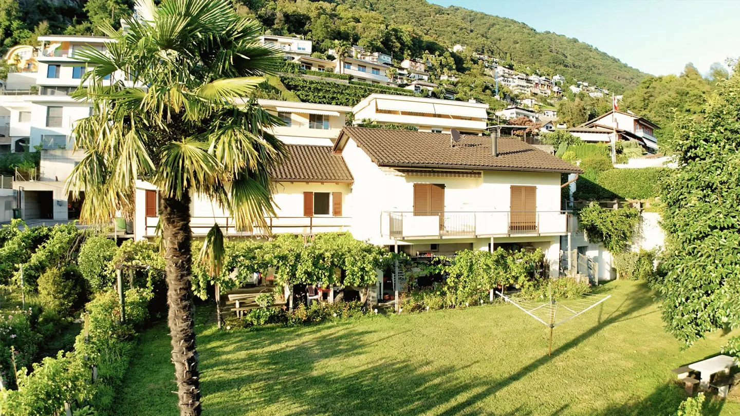 Une opportunité unique : maison bifamiliale avec potentiel de construction,... - Photo 4 sur 13