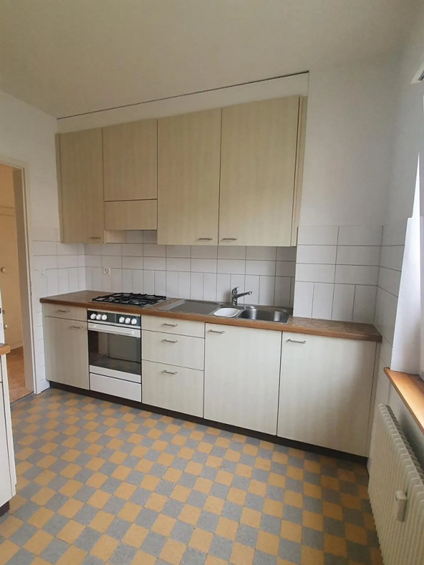 Appartamento cooperativo di 3 stanze - limitato - Foto 1 di 7