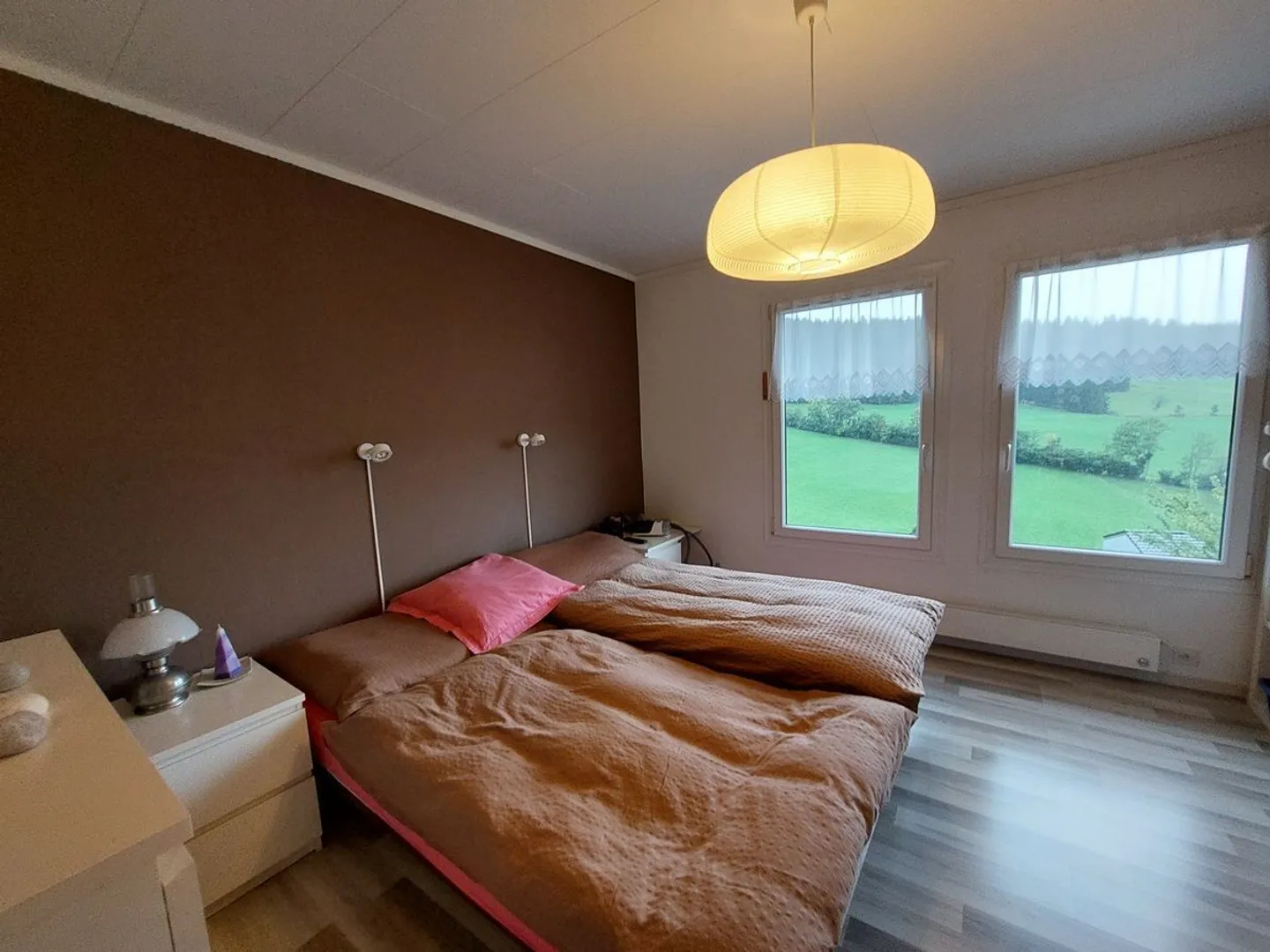 Bella villa indipendente con due appartamenti separati e due garage - Foto 8 di 13