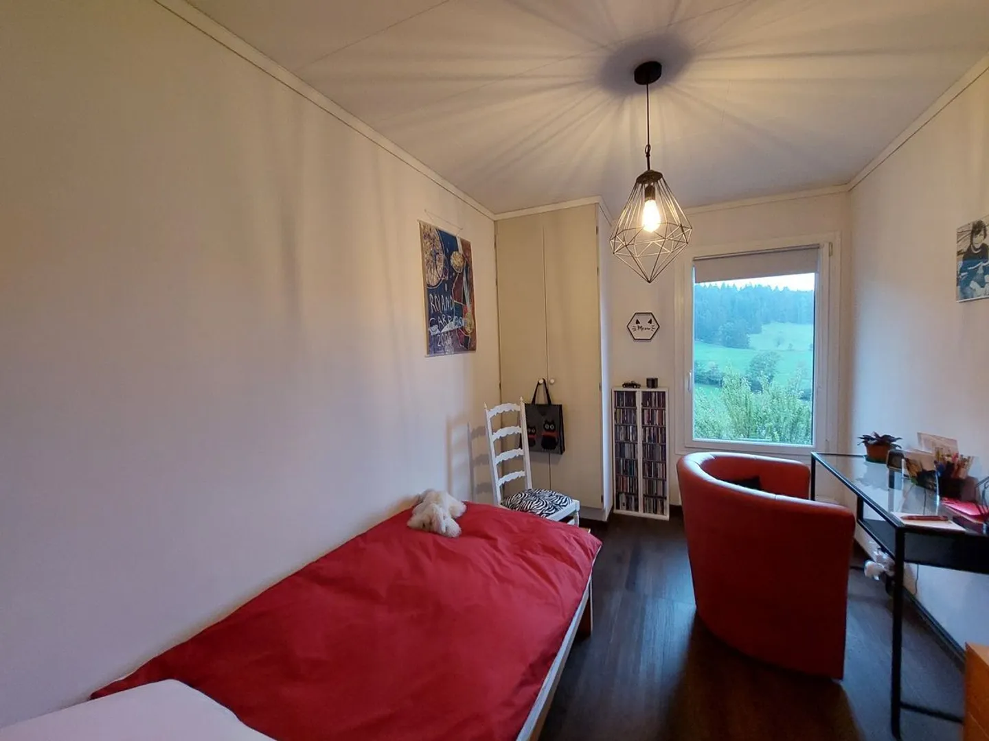 Bella villa indipendente con due appartamenti separati e due garage - Foto 10 di 13