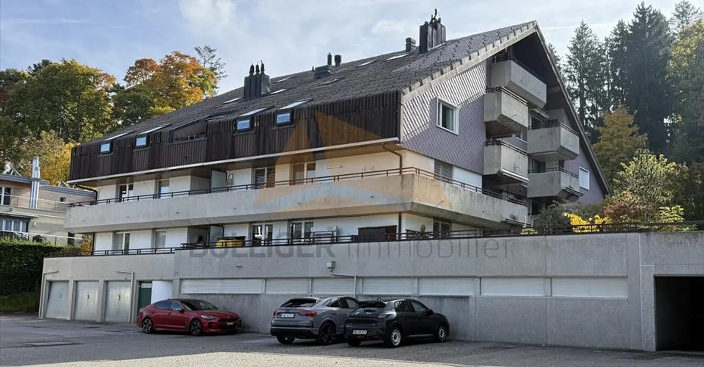 Appartement spacieux 4,5 pièces - Photo 2 sur 7