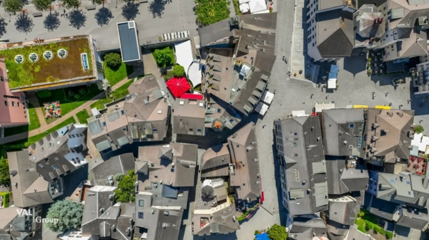 Studio attrayant, meublé avec un flair urbain et un emplacement central optimal - Photo 14 sur 15