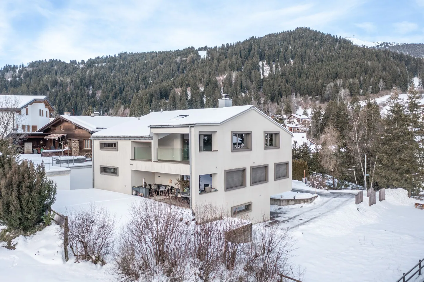 Appartamento mansardato di 4 1/2 locali a Laax in vendita - Foto 1 di 15