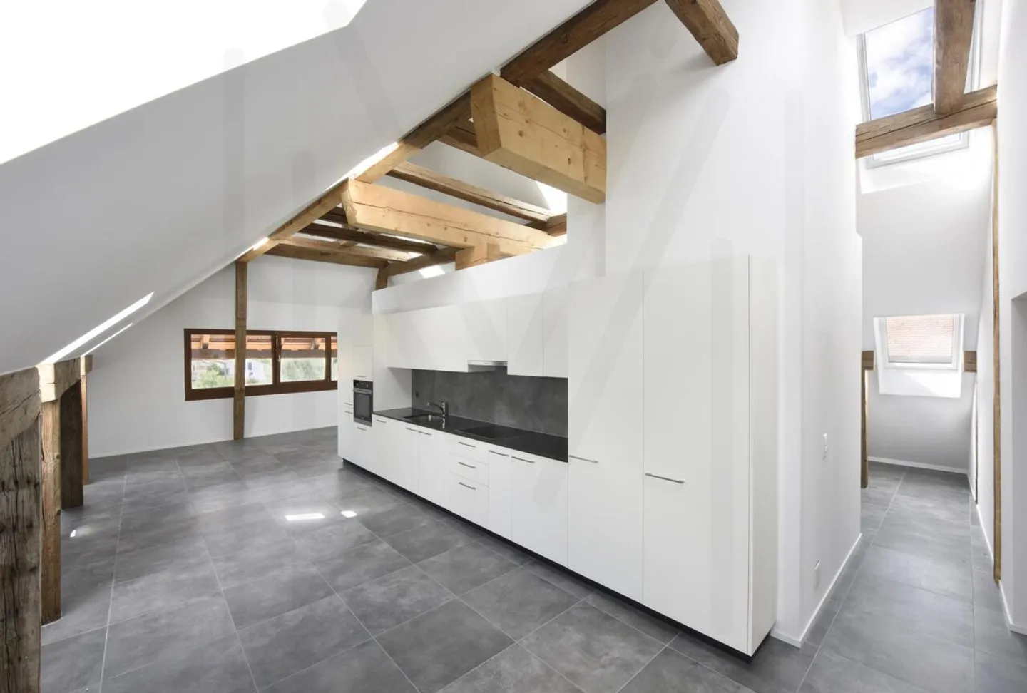 GRANDE CHAMBRE 3,5 AVEC BEAUCOUP DE CARACTÈRE - Photo 7 sur 10