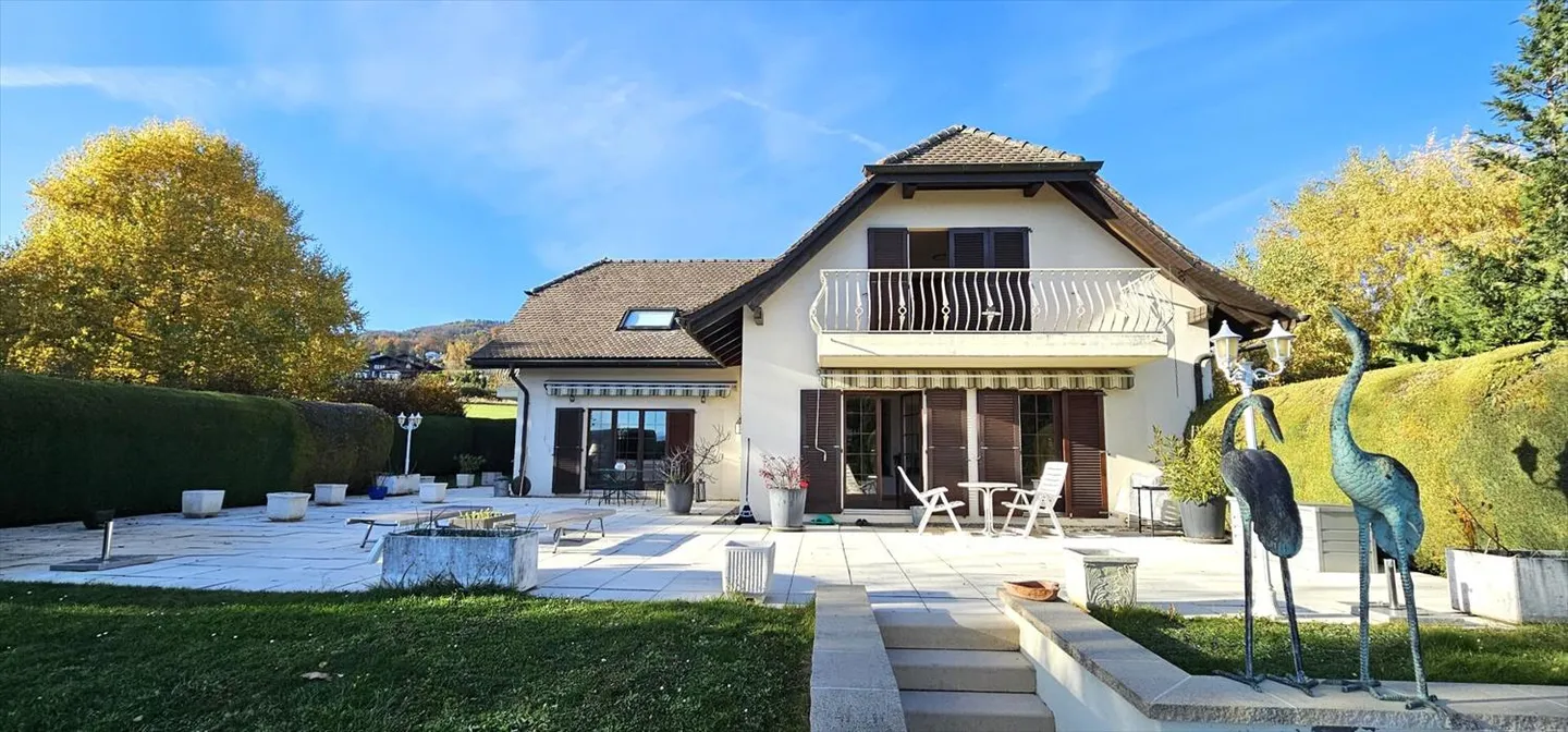 Villa in vendita - Foto 1 di 6