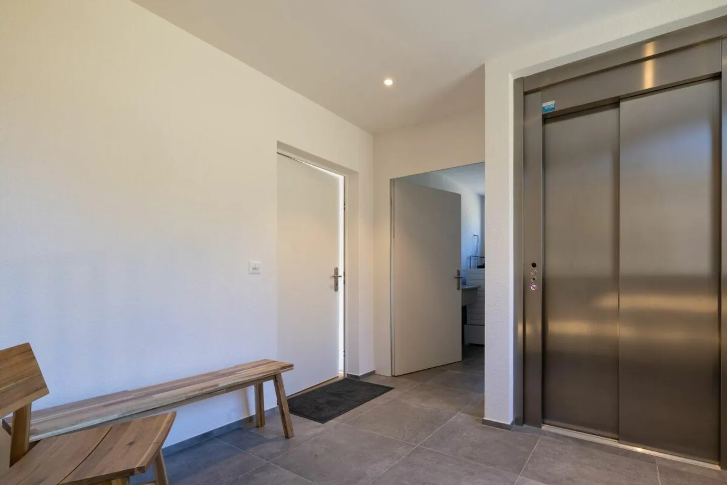 Appartement penthouse exclusif dans un emplacement privilégié avec vue imprenable sur la montagne et le lac... - Photo 7 sur 13