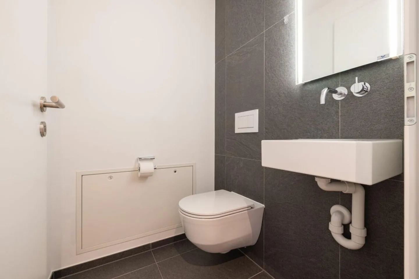 Appartement penthouse exclusif dans un emplacement privilégié avec vue imprenable sur la montagne et le lac... - Photo 9 sur 13