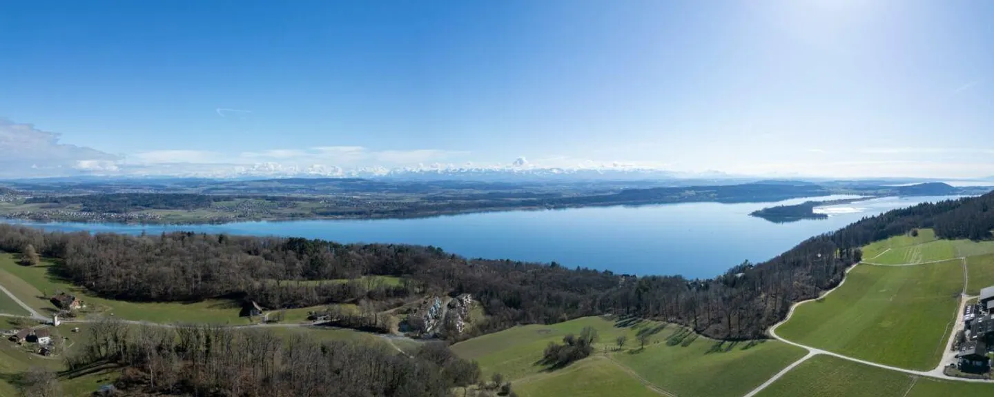 Appartement penthouse exclusif dans un emplacement privilégié avec vue imprenable sur la montagne et le lac... - Photo 13 sur 13