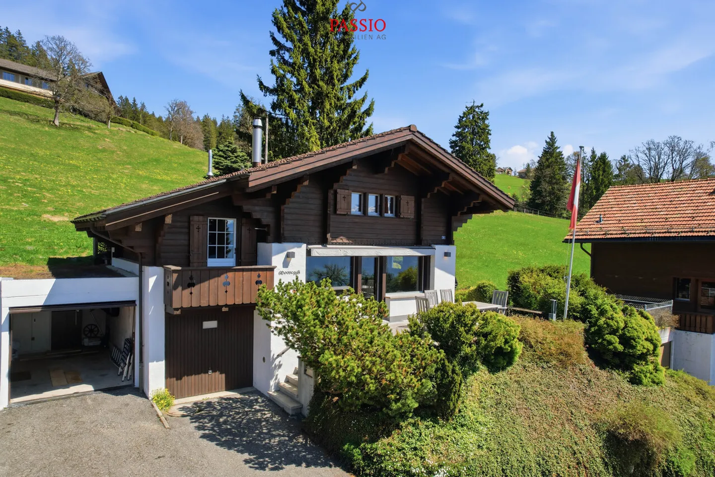 Chalet Charmant avec Vue sur le Lac - Photo 2 sur 48