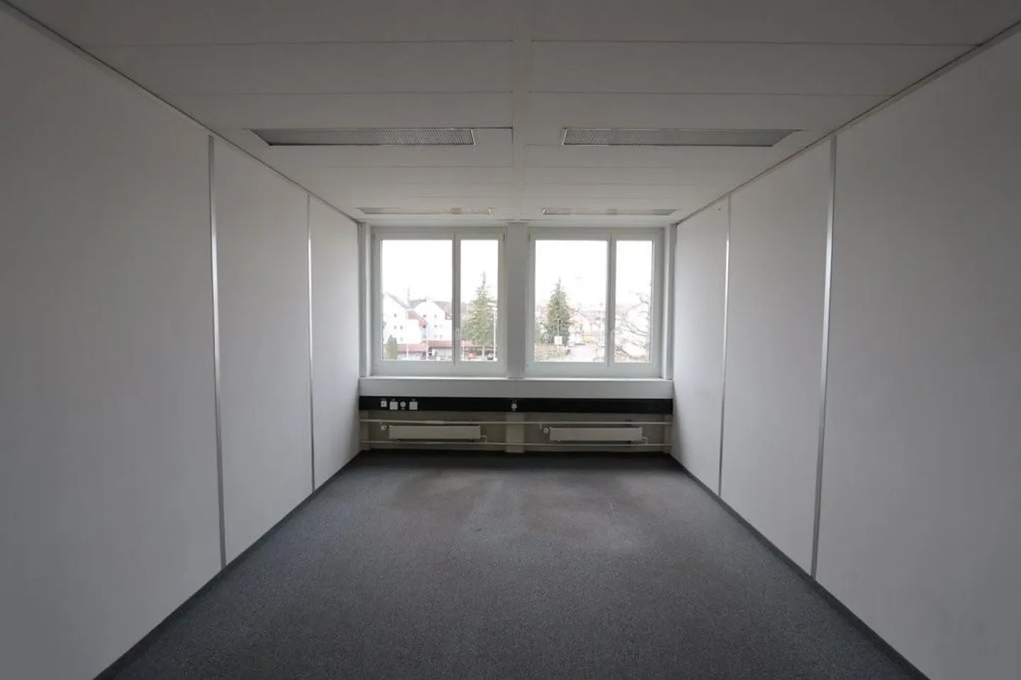 Espace Commercial au Centre de Buchs - Photo 2 sur 3