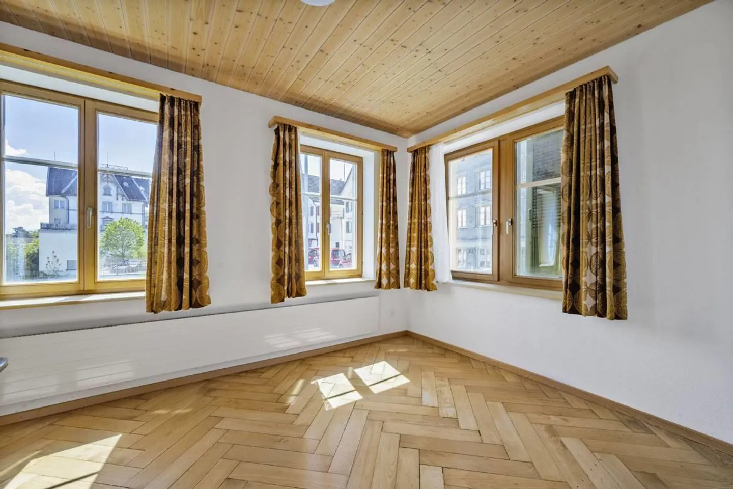MAISON MULTIFAMILIALE HISTORIQUE AVEC VUE SUR LE LAC DE CONSTANCE - Photo 5 sur 5