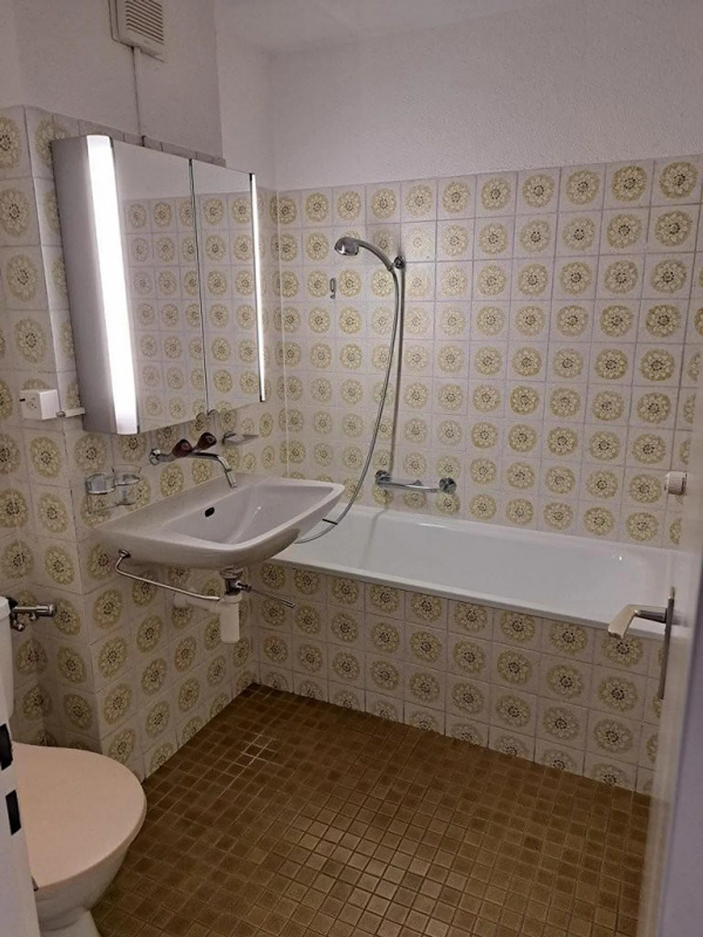 befristete Wohnung in ruhiger Umgebung - Foto 7 von 8