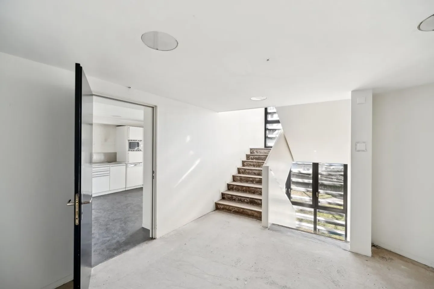 Doppelstöckige Bürofläche an Toplage in Muttenz - Foto 7 von 12