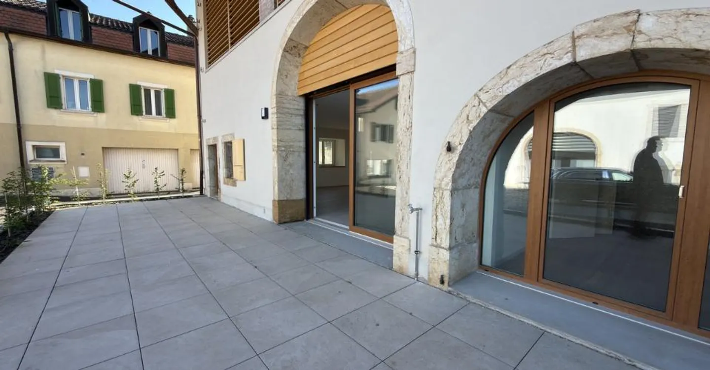 Appartement Charmant avec Terrasse - Photo 1 sur 8