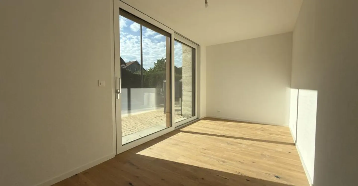 Appartement Charmant avec Terrasse - Photo 4 sur 8