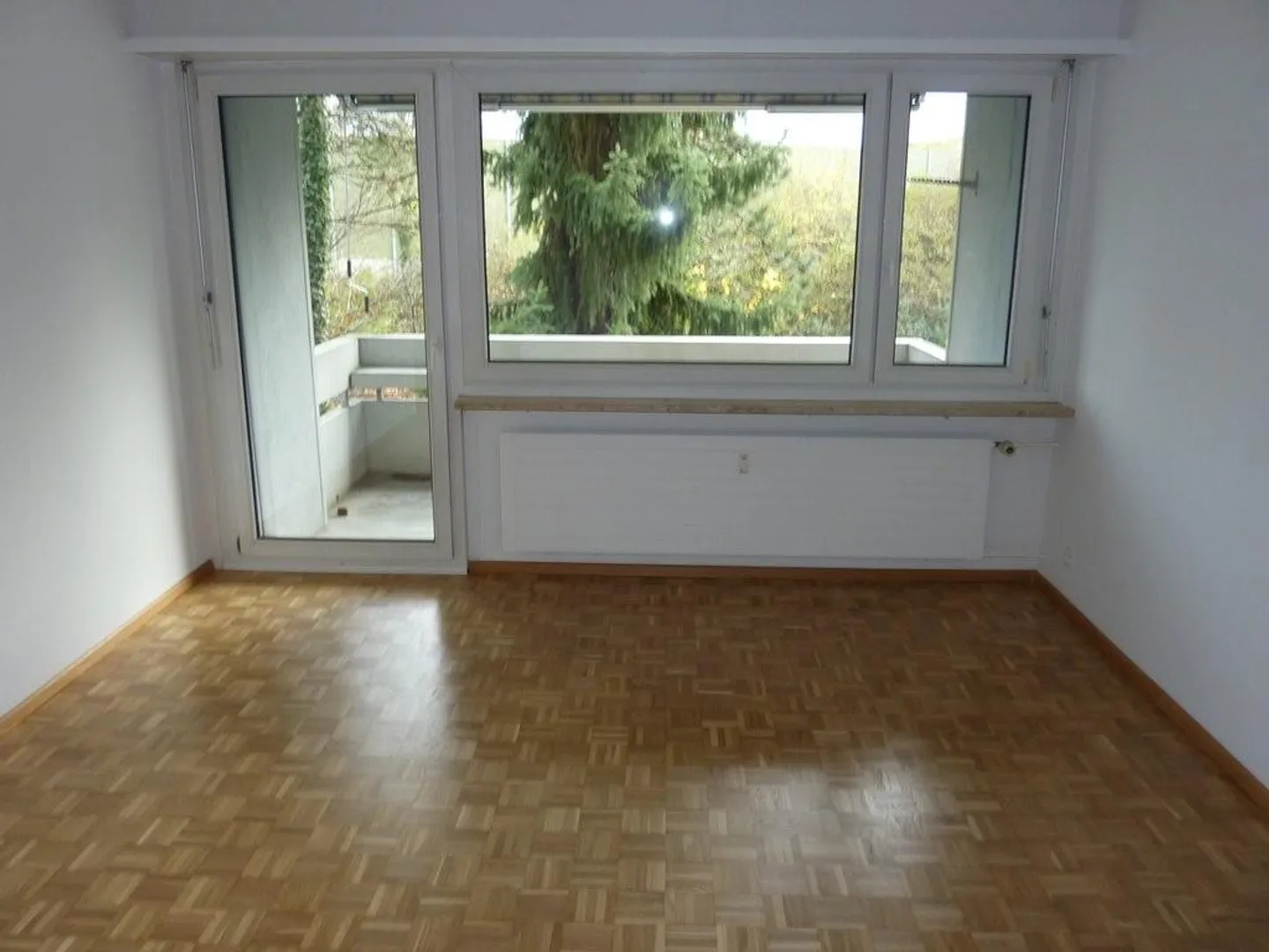 Appartement moderne de 2 pièces dans un emplacement peu familial à Aesch - Photo 7 sur 8