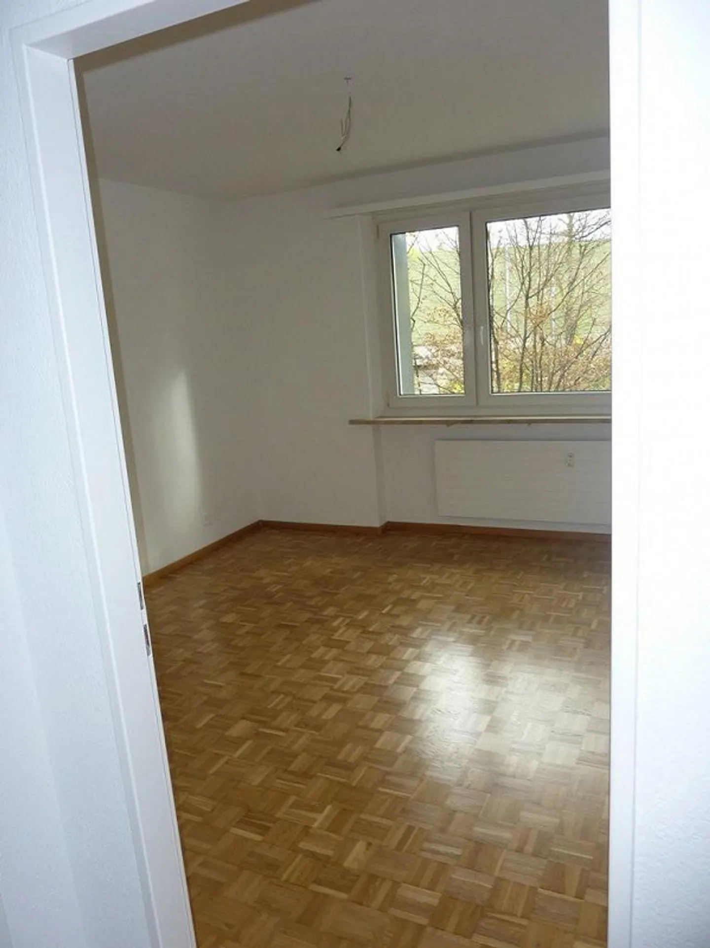 Appartement moderne de 2 pièces dans un emplacement peu familial à Aesch - Photo 8 sur 8