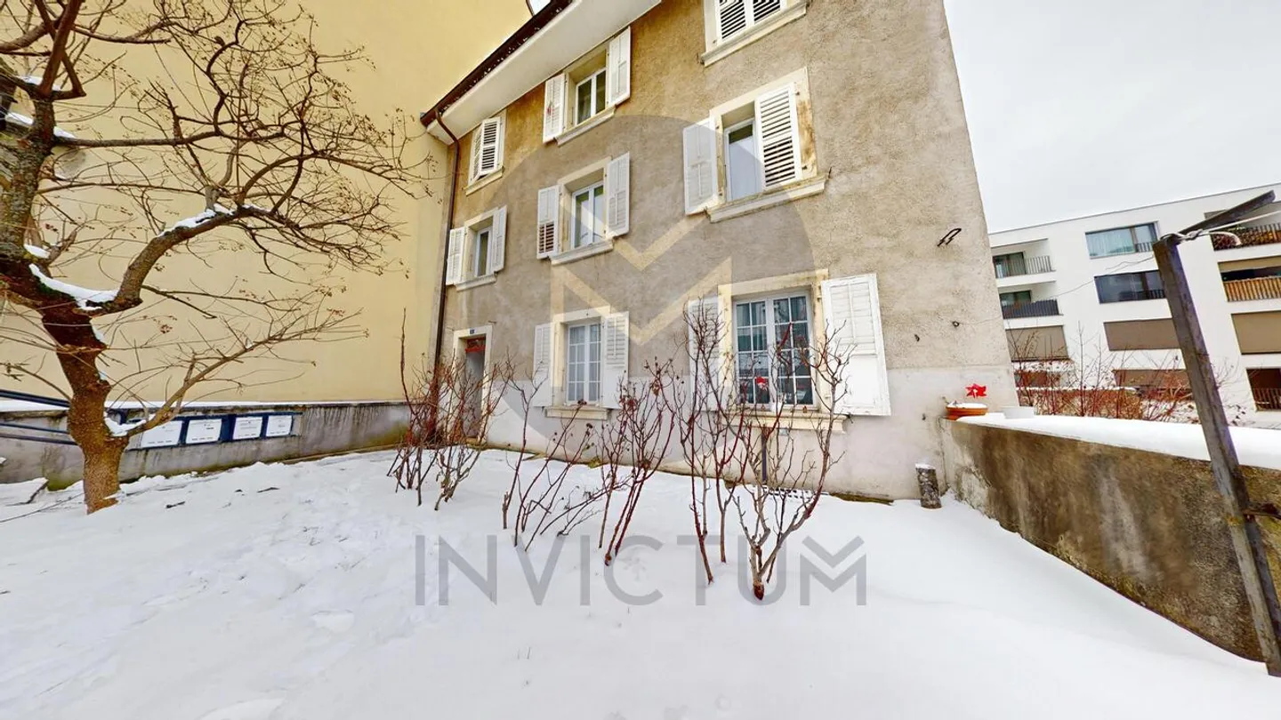 Opportunité de rénovation à Bulle - Photo 1 sur 8