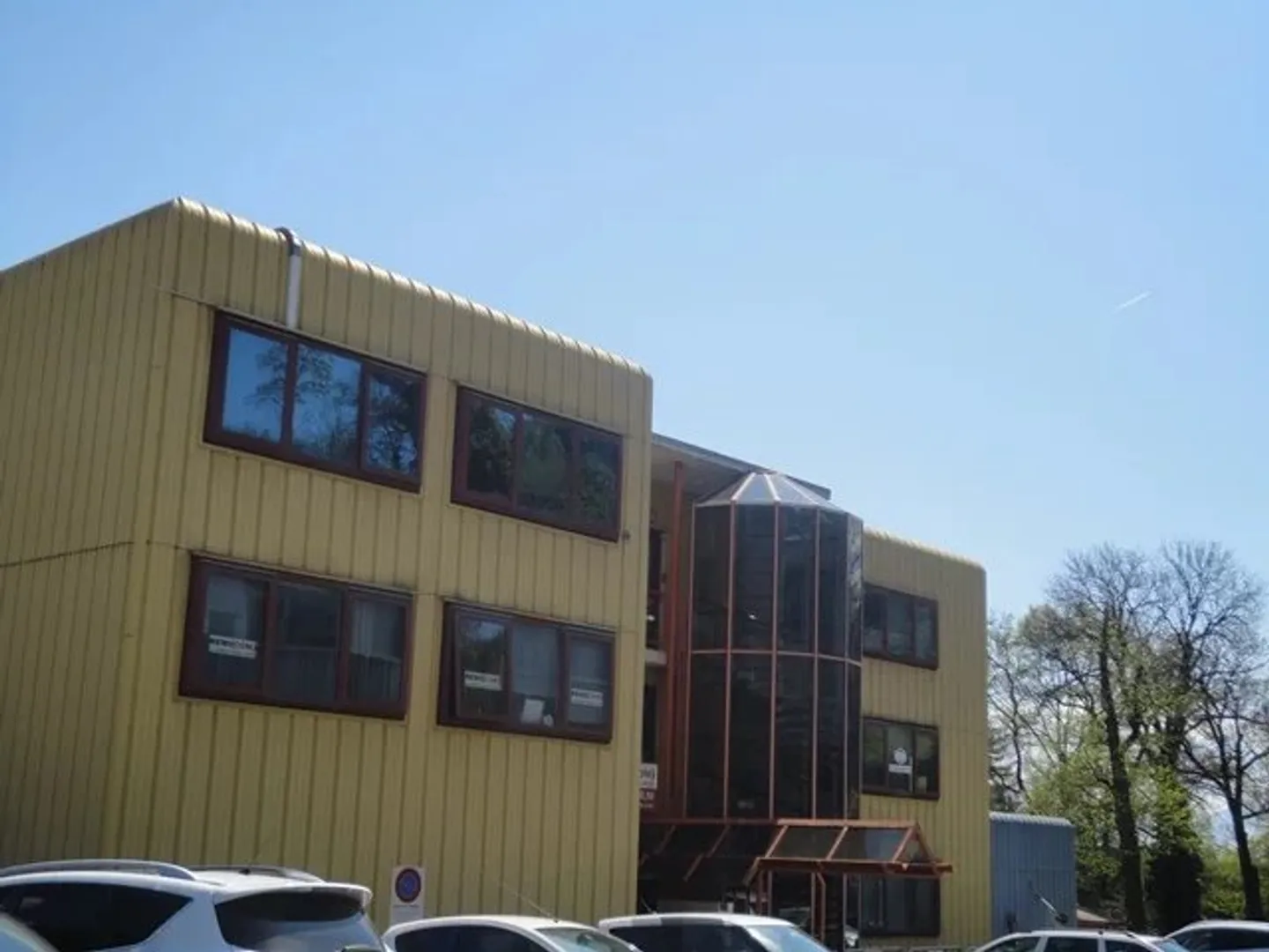 Premises on the 1st floor - Photo 1 of 2