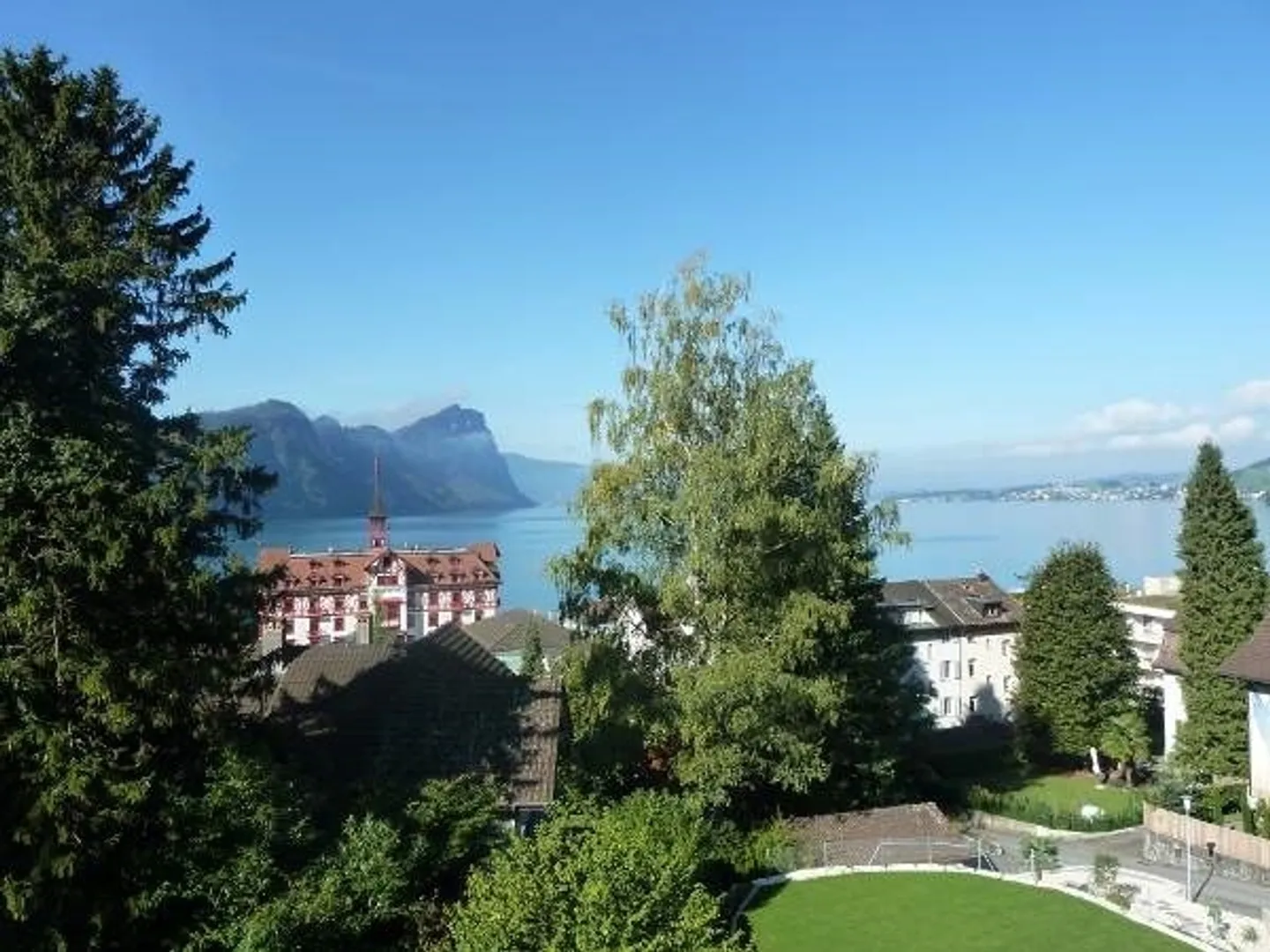 Appartement 3,5 pièces avec vue imprenable à Vitznau - Photo 2 sur 5