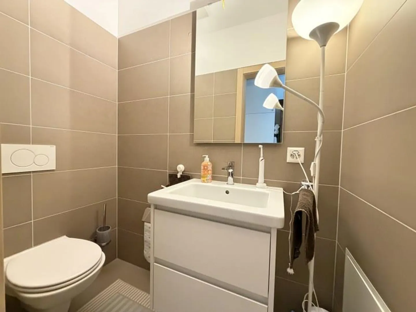 Elegante appartamento di 2,5 locali nel cuore di Lugano - Foto 7 di 9