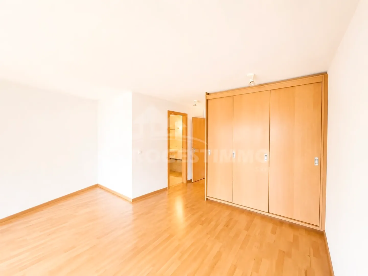LUMINEUX DUPLEX AUX BAINS DE SAILLON - Photo 5 sur 12