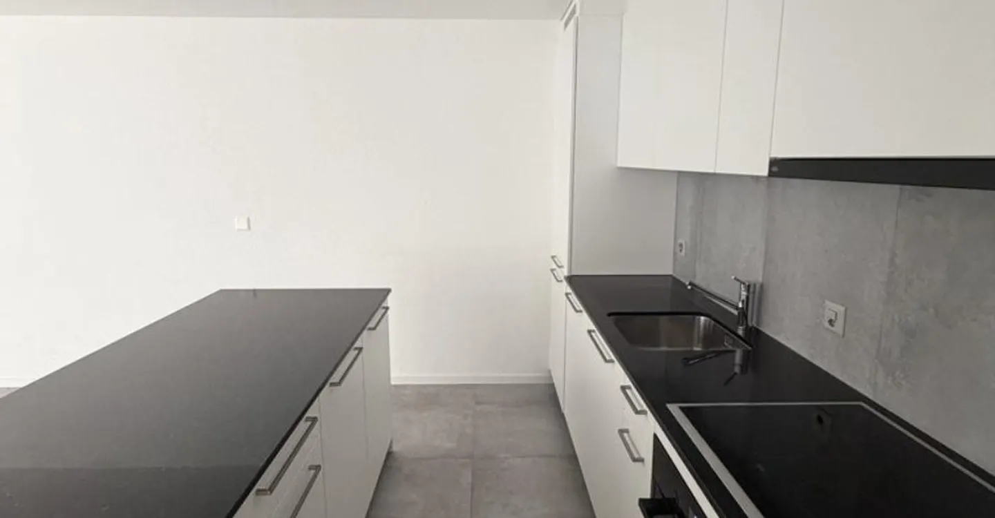 Appartamento di 4,5 locali al piano terra a Kerzers - Foto 2 di 7
