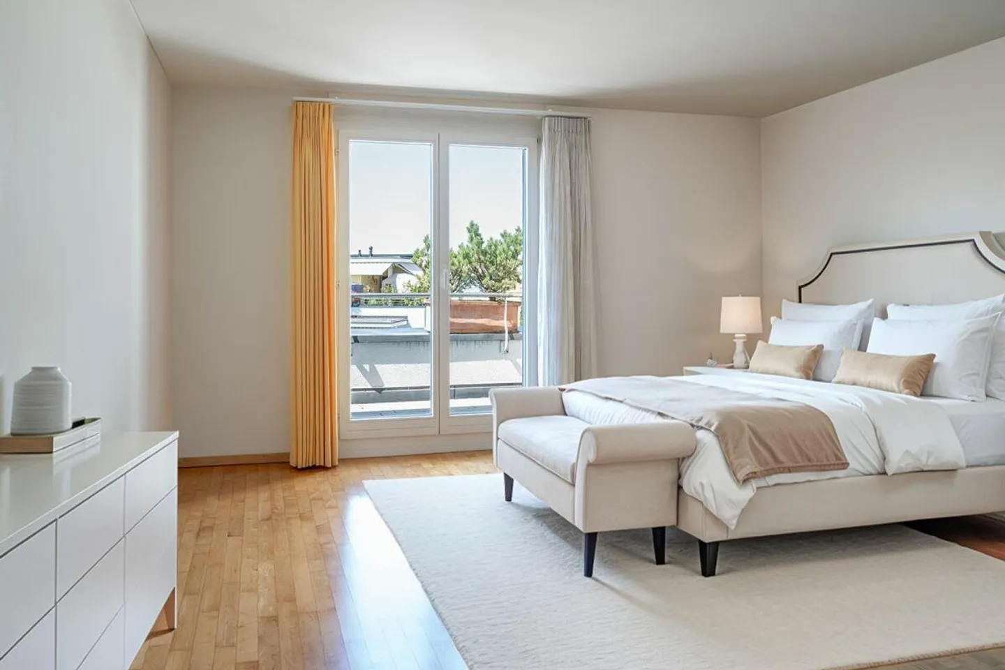 Spacious 5.5 Room Penthouse Apartment - Photo 7 of 19