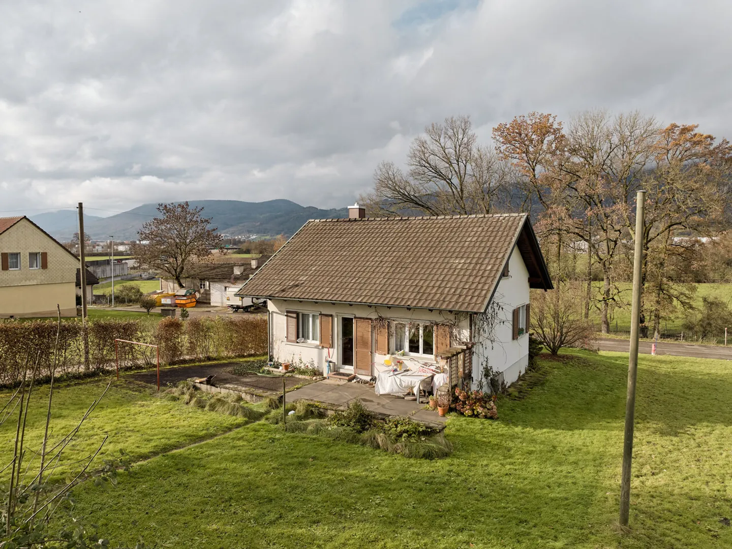 IDEALE PER NUOVI PROGETTI RESIDENZIALI: TERRENO EDIFICABILE DI 1.389 M2 - Foto 7 di 13