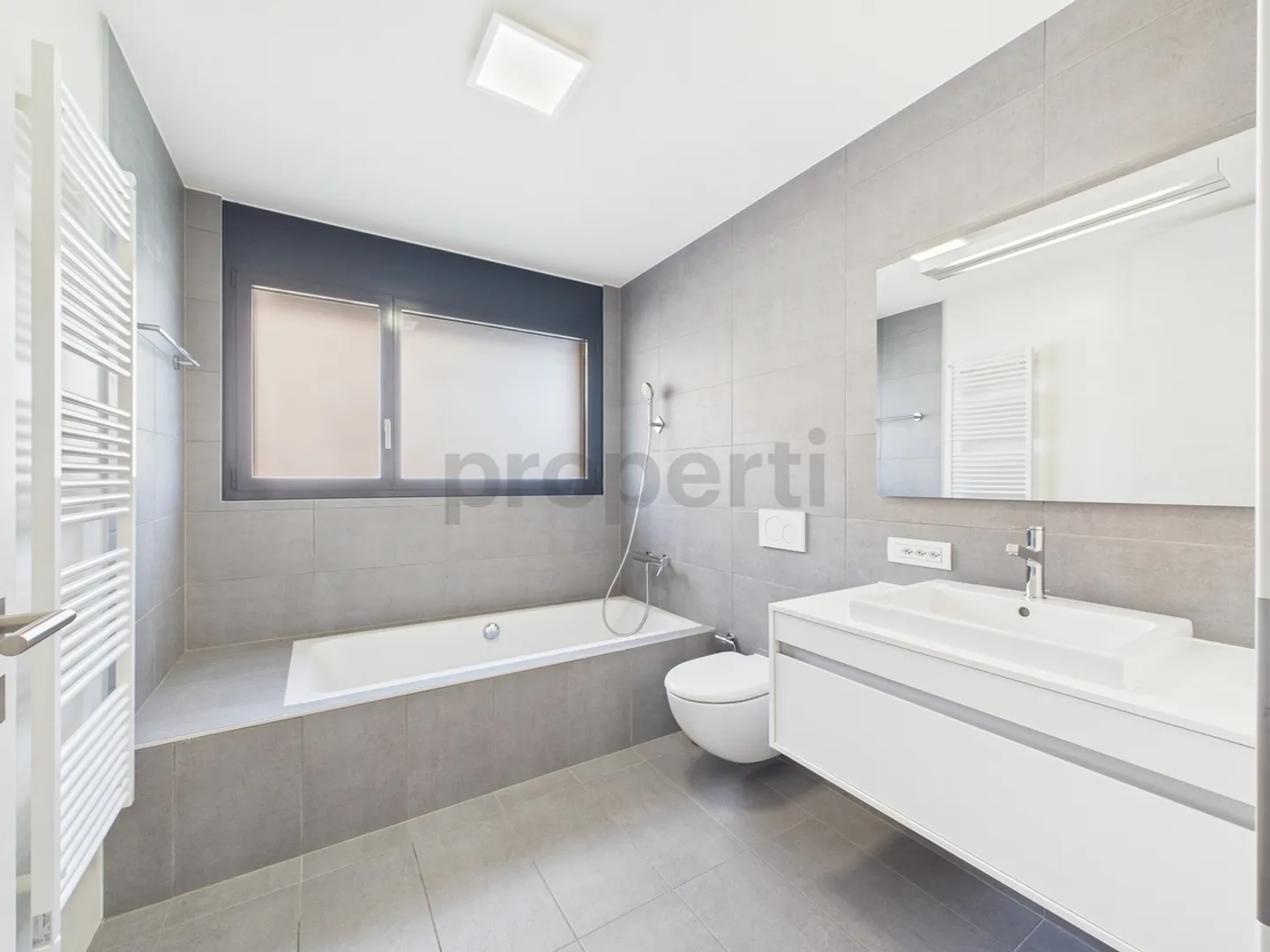 Prächtige und elegante 4,5-Zimmer-Wohnung in Tenero, im Kanton Tessin - Foto 7 von 11