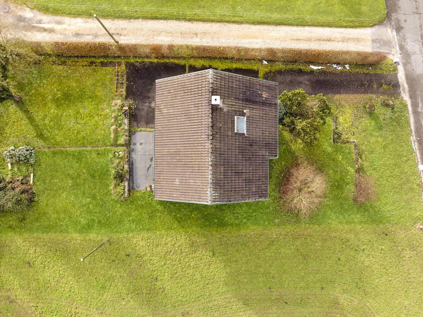 IDEALE PER NUOVI PROGETTI RESIDENZIALI: TERRENO EDIFICABILE DI 1.389 M2 - Foto 11 di 13