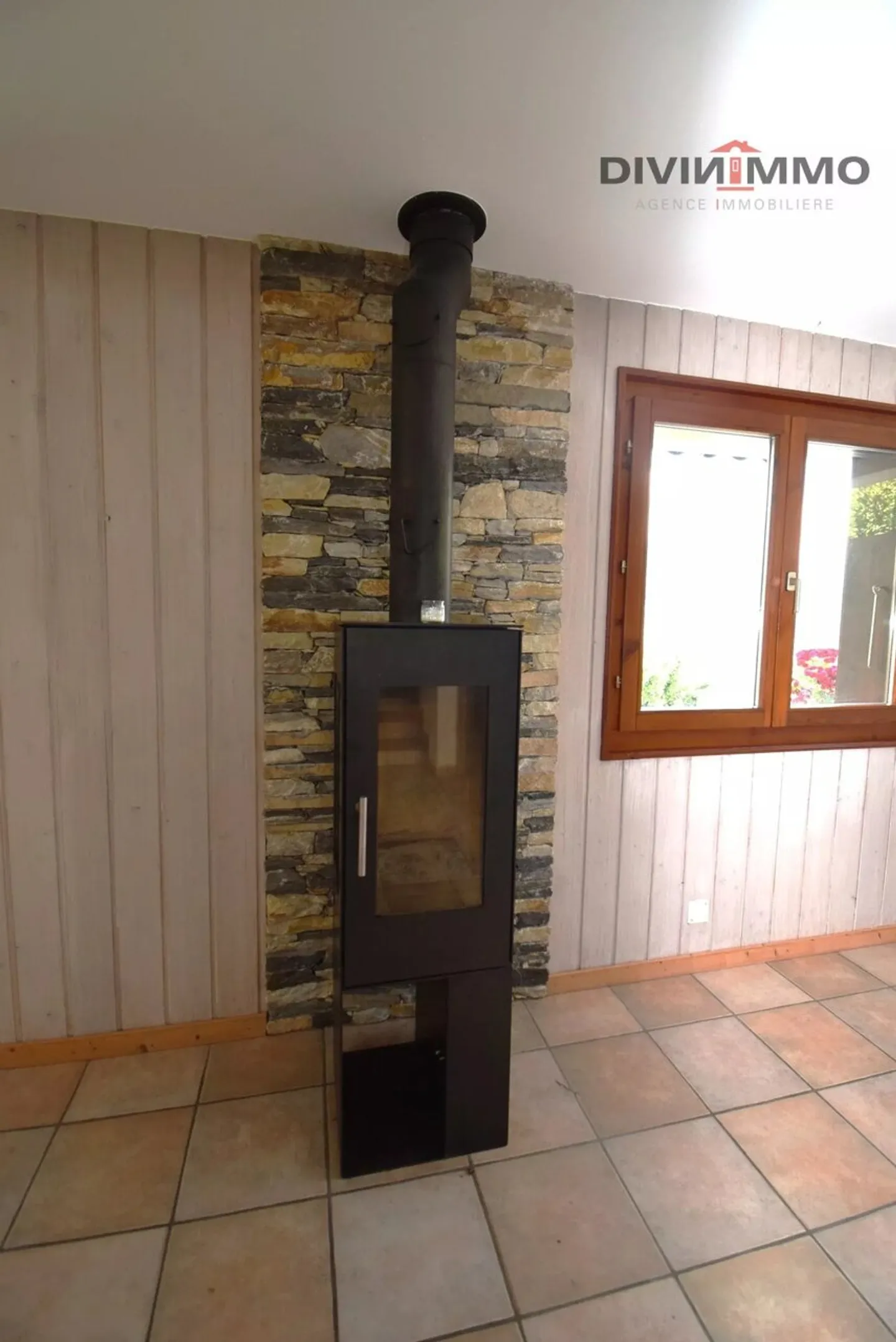 Belle maison avec spa, garage et couvert - Photo 3 sur 13