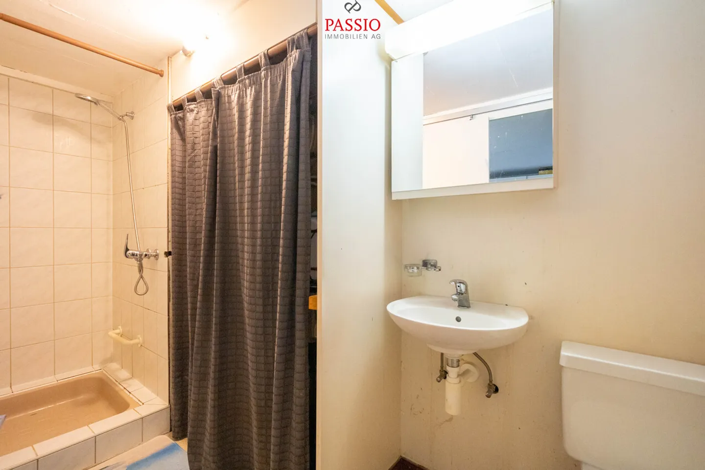 Maison 2 familles de 12 pièces avec piscine et emplacement dégagé près de Berne - Photo 27 sur 36