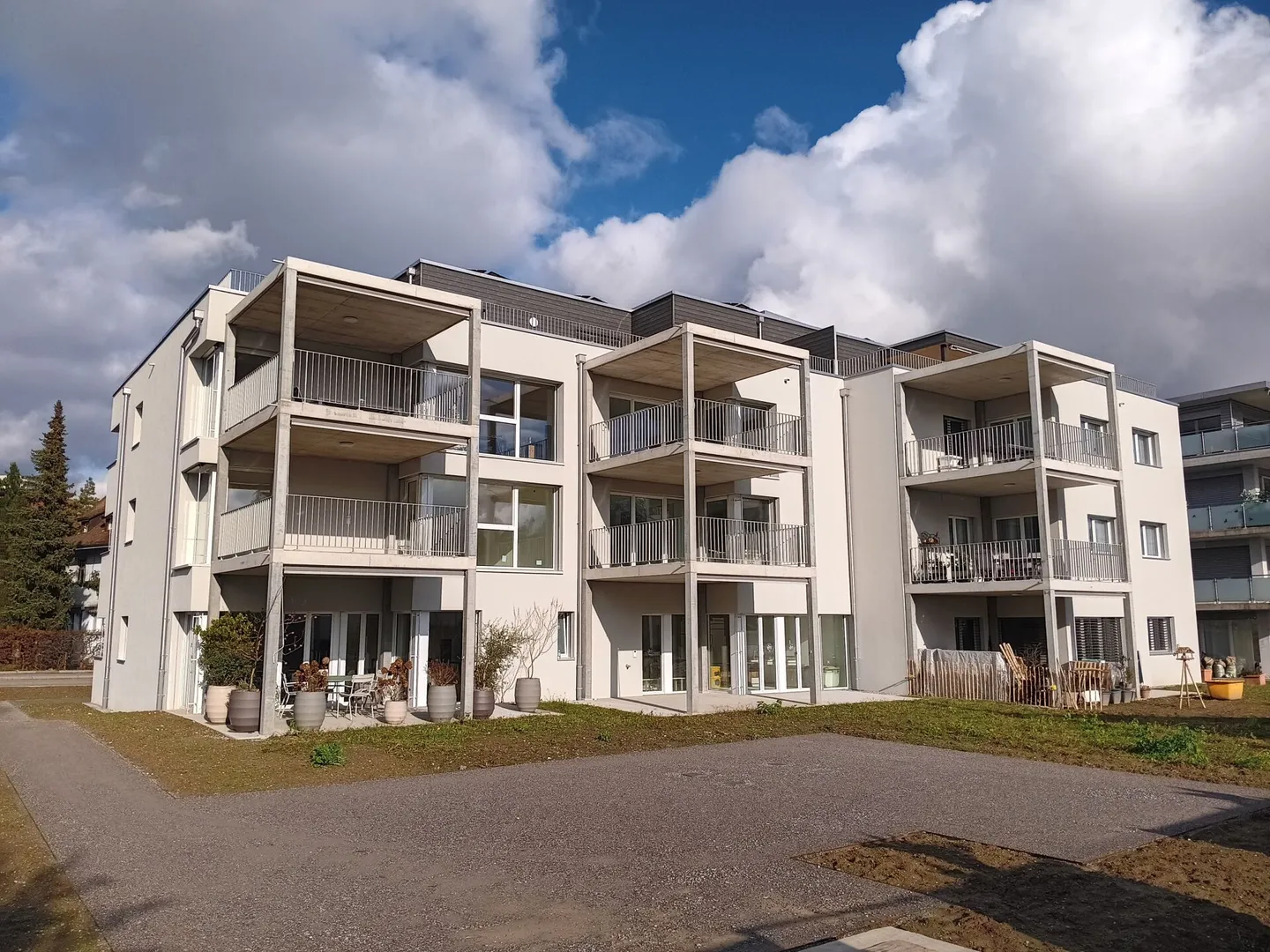 Prima occupazione: Appartamento elegante di 3,5 locali al 1° piano - Foto 2 di 8