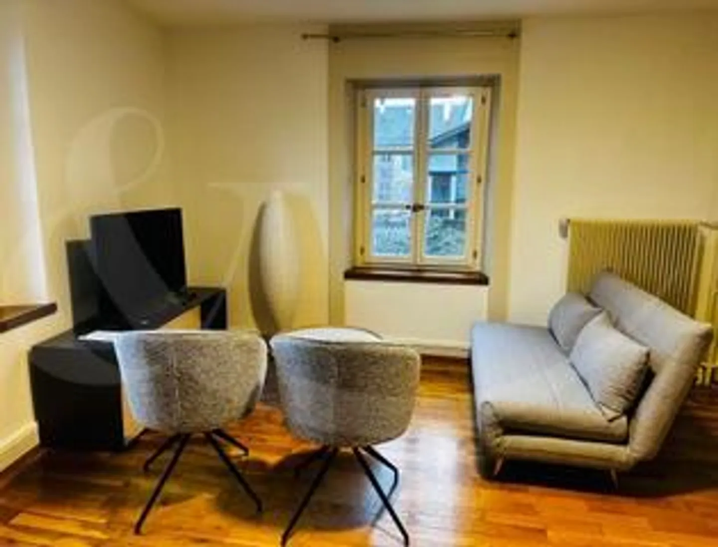 Charmante 2.5-Zimmer-Wohnung - Foto 3 von 8