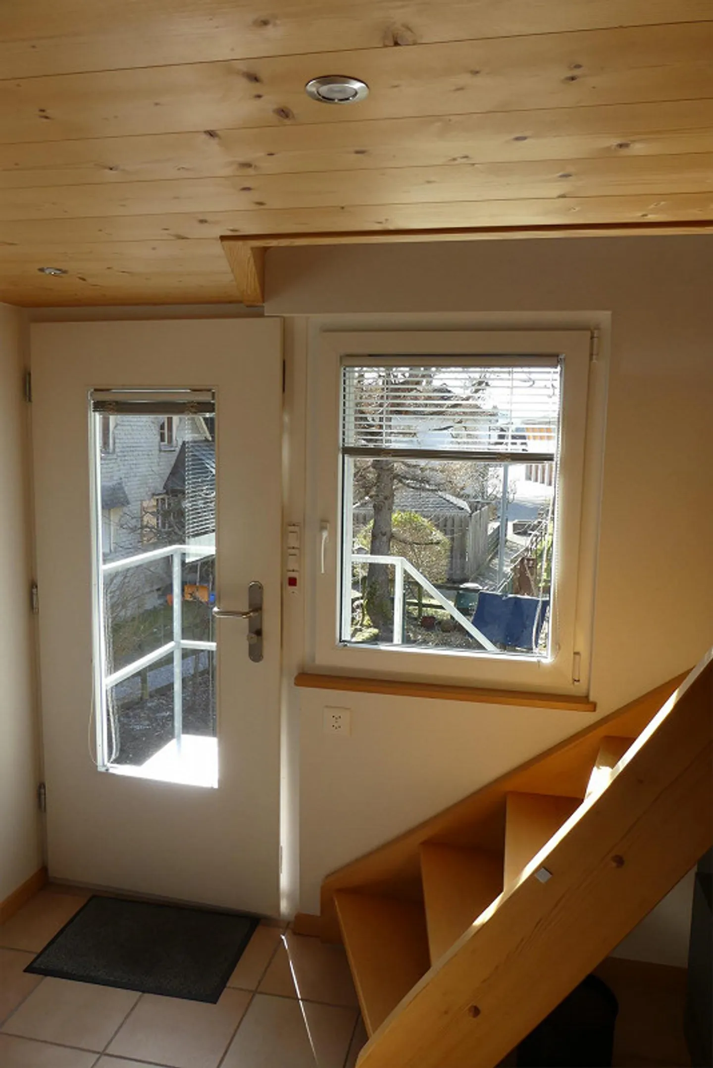 originale-speciale-luminoso: Ufficio per Lavoratori Autonomi, Atelier per Creativi - Foto 5 di 22